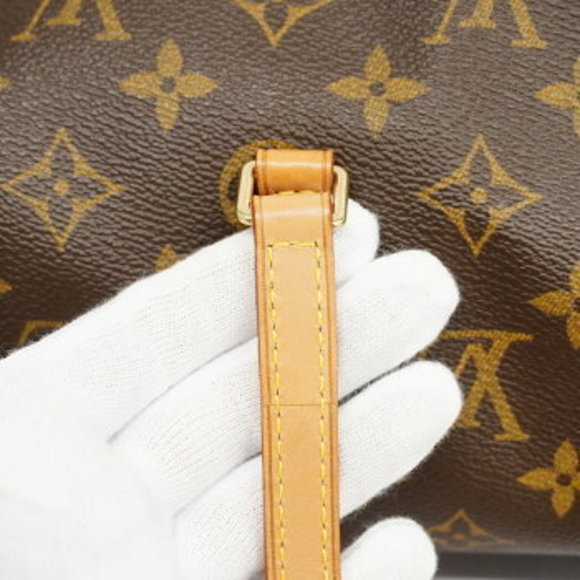 Louis Vuitton Monogram Papillon Handbag - Picture 7 of 9